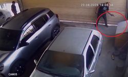 Komşu esnafın köpeğini tabancayla öldürdü; o anlar kamerada
