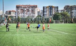 Başkentli minikler yaz tatilinde futbolla buluştu