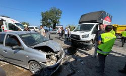 Ordu'da otomobil ile kamyonet çarpıştı; 5 yaralı