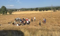 Otomobil tarlaya düştü: 1 ölü, 5 yaralı