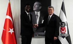Beşiktaş'ın 190. yabancı futbolcusu, Nijeryalı Ndidi oldu