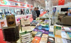 Tüm dünyadan kitapseverler İstanbul'daki Arapça Kitap Fuarı'nda buluştu