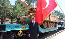 Uraloğlu: Türkiye savunma sanayisi ürünleriyle dünya piyasalarına adeta mührünü vurdu