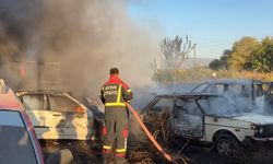 Yediemin deposunda yangın; 5 otomobil ve 30 motosiklet zarar gördü