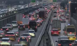 İstanbul'da trafik yoğunluğu yüzde 76'ya ulaştı