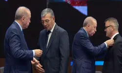 Rozetleri Erdoğan taktı: İki belediye başkanı daha AK Parti'ye geçti