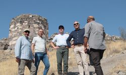 Kaymakam Coşkun Tabanlıoğlu Kalesi'nde incelemelerde bulundu