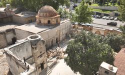 Kahramanmaraş merkezli depremlerde hasar gören Boğazkesen Camisi'nde restorasyon çalışmaları sürüyor