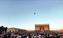 Anıtkabir'i 30 Ağustos'ta 639 bin kişi ziyaret etti