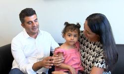 Görme engelli öğretmen, ailesiyle dünyayı dolaşıyor