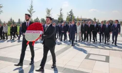 CHP heyetinden Ecevit, Baykal, Calp ve Kartay'ın kabirlerine ziyaret