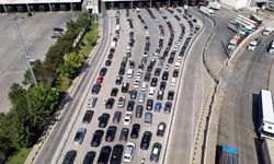 Gurbetçi yoğunluğunun yaşandığı Edirne’deki sınır kapılarından, 4 milyondan fazla kişi geçiş yaptı