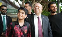 Zafer Partisi Genel Başkanı Özdağ, Adana'da ziyaretlerde bulundu