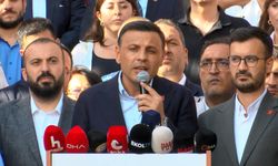 Özgür Çelik, operasyon düzenlenen Bayrampaşa Belediyesi'ni ziyaret etti