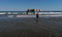 Kızkalesi'nde eylülde turist yoğunluğu