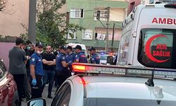 Kötü koku gelen evde anne- kız ölü bulundu; vücutlarında kesici alet yaraları var