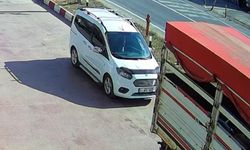 Otomobilin, yayaya çarptığı kaza kamerada