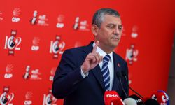 Özgür Özel: İsterse CHP'ye kayyım atasınlar, biz yolumuzda yürüyeceğiz