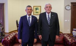 Müsavat Dervişoğlu, Özgür Özel'i ziyaret etti