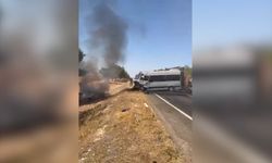 Şanlıurfa’da otomobil ile minibüs çarpıştı: 1 ölü, 14 yaralı