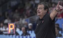 Ergin Ataman: Madalya ve şampiyonluk peşindeyiz