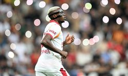 Galatasaray'da Victor Osimhen'in ayak bileğinde "gerilme ve kanama" tespit edildi