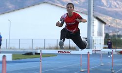 24 yıllık rekoru kıran Elif  Akçiçek gözünü yeni şampiyonluklara dikti