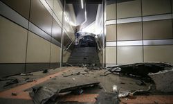 Bursa'da metro alt geçidine giren hafif ticari aracın sürücüsü yaralandı