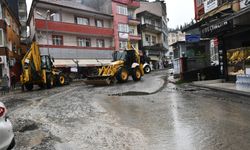 Zonguldak'ta sağanak; sürücüler zor anlar yaşadı