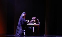 Atatürk Sanat Merkezi “Sefiller” ile perde dedi