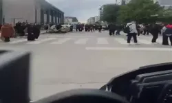 Ehliyetsiz sürücünün okul önünde motosikletle tehlikeli yolculuğuna 65 bin lira ceza