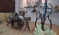 Geri dönüşüm malzemelerinden enstrüman yaptılar