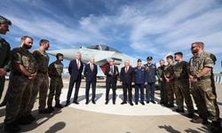 Bakan Güler, İngiltere Başbakanı ile Eurofighter uçaklarını inceledi