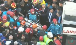 Gebze'de enkaz altında kalan Dilara Bilir sağ olarak çıkarıldı