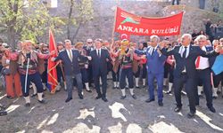 Özaslan: Ay-Yıldızlı Bayrağımızı gururla göndere çekeceğiz