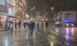 İstanbul'da sağanak yağış etkili oldu