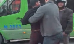 Kağıthane’de minibüs şoföründen meslektaşına tekme tokat saldırı