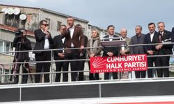 Özgür Özel Çağlayan'daki İstanbul Adalet Sarayı önünde konuşma yaptı