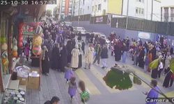 Çocuğu taciz ettiği öne sürülen kişiyi mahalleli darbetti