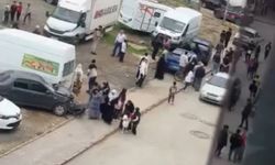 El frenini çekmeyi unuttuğu minibüs kayarak 6 araca çarptı