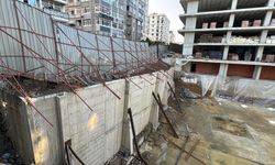 İstinat duvarında çökme riski tespit edildi, yol ulaşıma kapatıldı