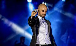 Soner Sarıkabadayı Oran Açıkhava Sahnesi'nde