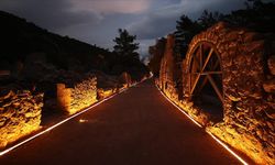 Gece müzeciliği Olympos Antik Kenti'ni akşamları da hareketlendirdi