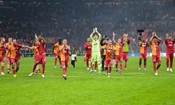Galatasaray evinde rahat, Beşiktaş deplasmanda zorlanıyor
