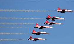 Türk Yıldızları, Kırklareli semalarında gösteri uçuşu yaptı