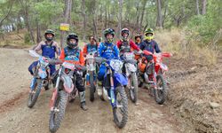 Ünlü sporcudan genç yeteneklere enduro motosiklet eğitimi