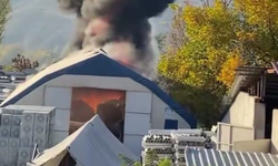 Amasya'daki yangında plasik malzemelerinin bulunduğu depo yandı