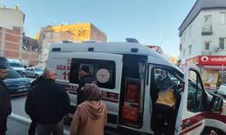 17 yaşındaki çocuk 'Neden yan baktın?' kavgasında bıçaklandı