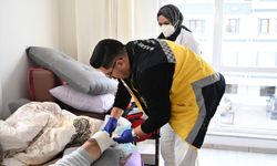 Mamak Belediyesi’nin evde sağlık hizmetleri sürüyor