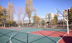 Çankaya Belediyesi 19 parkında spor alanlarını yeniledi